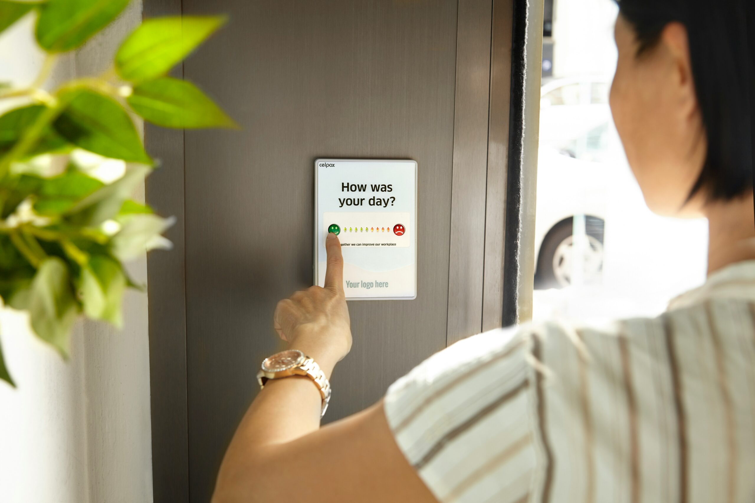 Featured image for the post: What is Consumer Insight in Marketing? & How Can It Benefit Brands